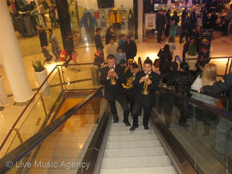Брас квинтет Коледна музика Сердика Център | фото: livemusicagency.com