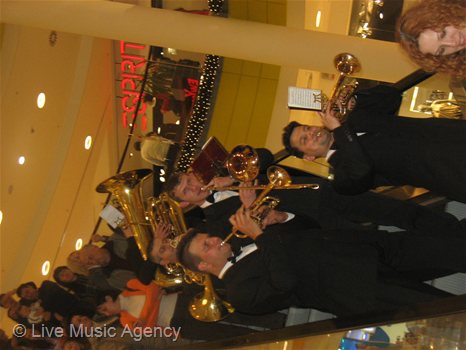 Коледни събития 03 - 24.12.2011 Сердика Център Мол | фото: livemusicagency.com