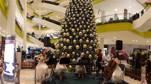 Коледни събития 03- 24.12.2011 г. Сердика Център Мол | фото: livemusicagency.com