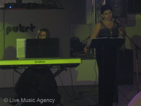 Коледа в Париж, тематична вечер | фото: livemusicagency.com