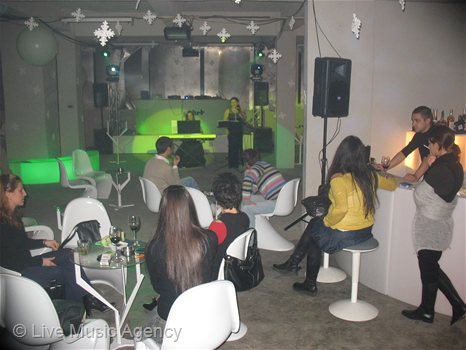 Коледа в Париж, тематична вечер | фото: livemusicagency.com