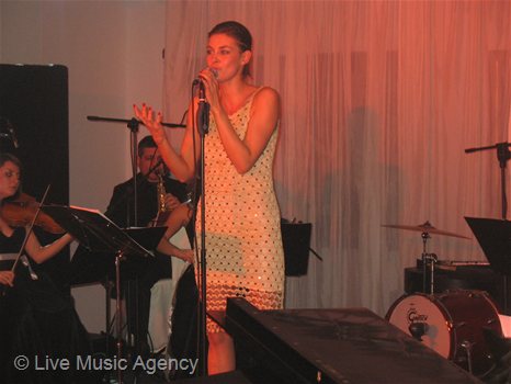 Коледно парти Гранд Хотел София  – Музиката на Холивуд | фото: livemusicagency.com
