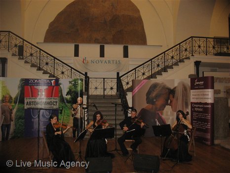 Коледно парти NOVARTIS, Археологически музей | фото: livemusicagency.com