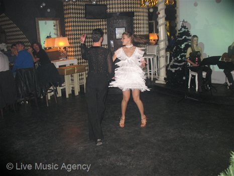 Коледно парти, ресторант Тифани | фото: livemusicagency.com