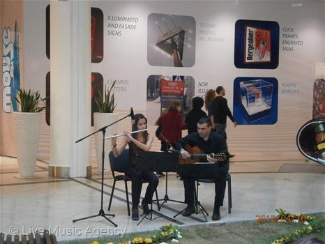 Дуо китара, флейта Великденски концерти 09 - 14.04.2012 Сердика Център | фото: livemusicagency.com