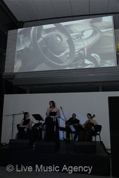 Ensemble with guitar and vocal Debut of the new BMW 5 Series F10 | photo: livemusicagency.com