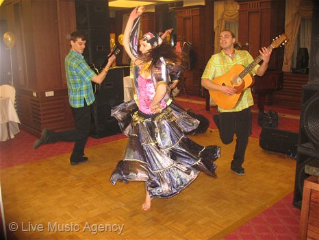 Празнична Новогодишна програма Гранд Хотел София | фото: livemusicagency.com
