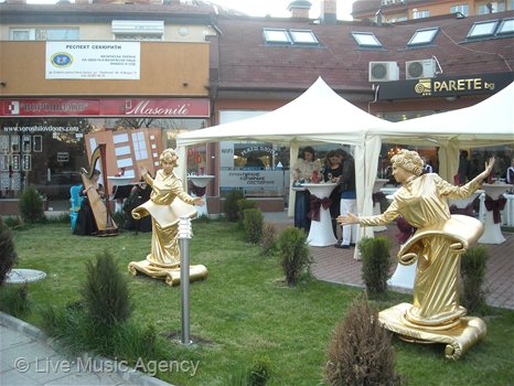 Harp and flute duo officially opened shop PARETE | photo: livemusicagency.com