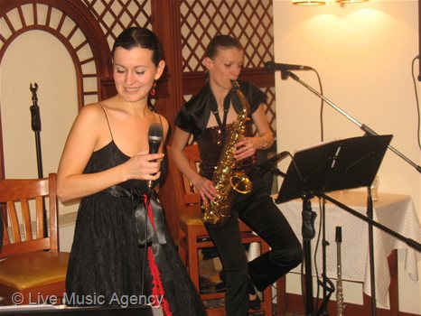 Jazz trio saxophone guitar vocal | фото: livemusicagency.com