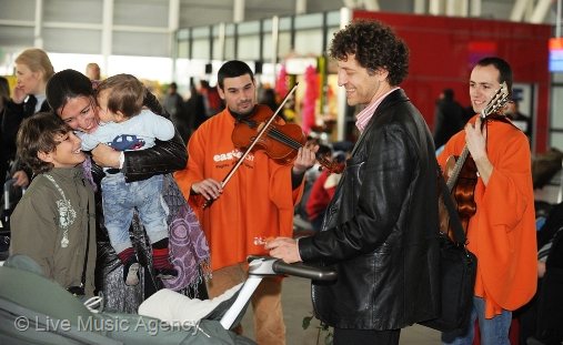 Музикални серенади за Свети Валентин | фото: livemusicagency.com