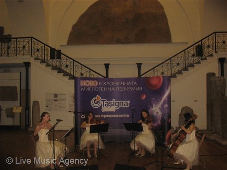 String quartet Official cocktail Novartis | photo: livemusicagency.com
