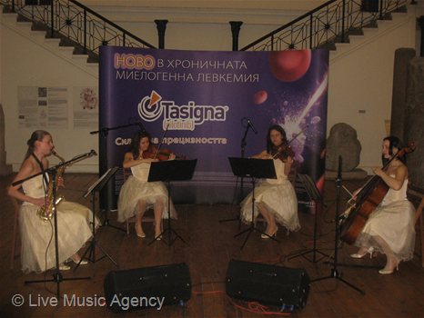 String quartet Official cocktail Novartis | photo: livemusicagency.com