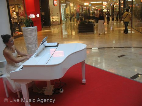 Piano music Serdika Center | photo: livemusicagency.com