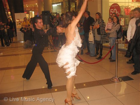 Cвети Валентин в Мол София | фото: livemusicagency.com
