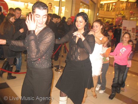 Cвети Валентин в Мол София | фото: livemusicagency.com